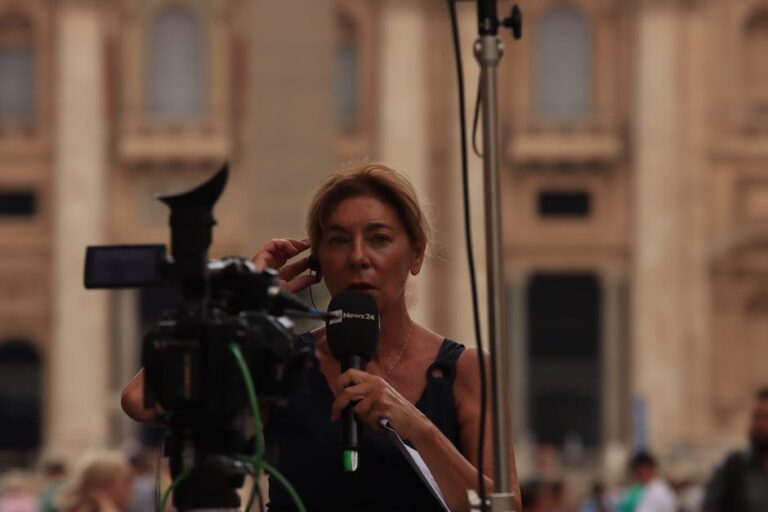 Fallece Anna Murdoch-Mann, escritora y exdirectora de News Corp, a los 81 años