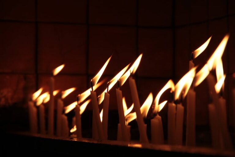 Pequeña localidad canadiense se une en el duelo tras un tiroteo masivo en Columbia Británica