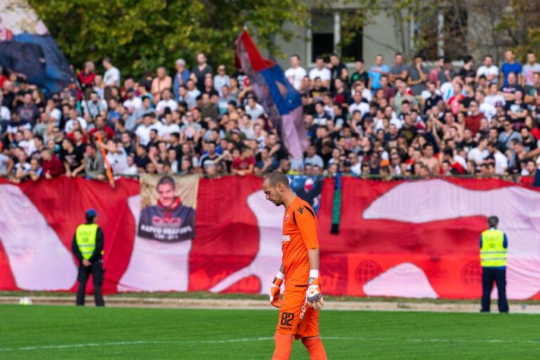 Guillermo Ochoa se despide del futbol tras su retiro