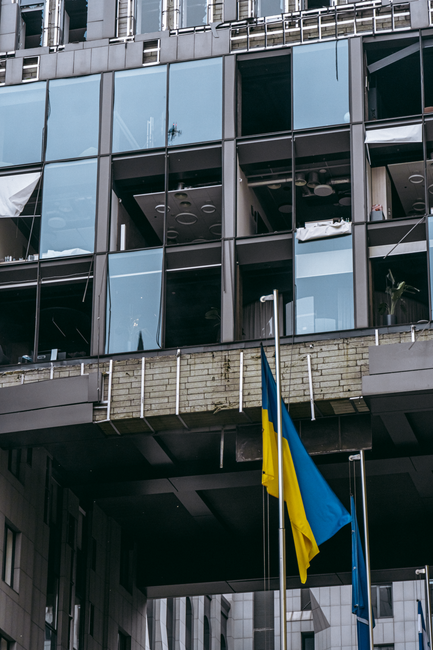 Ataque masivo en Kyiv deja al menos 13 muertos