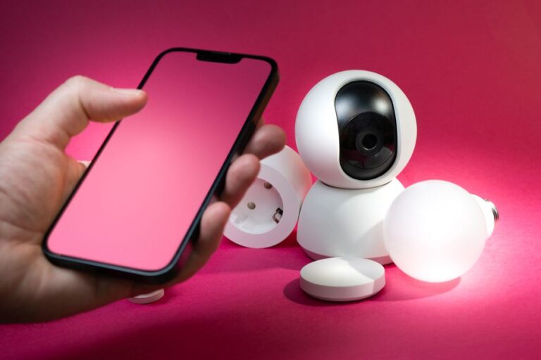 ¿Quieres que el piso se limpie mientras trabajas? Descubre el robot aspiradora